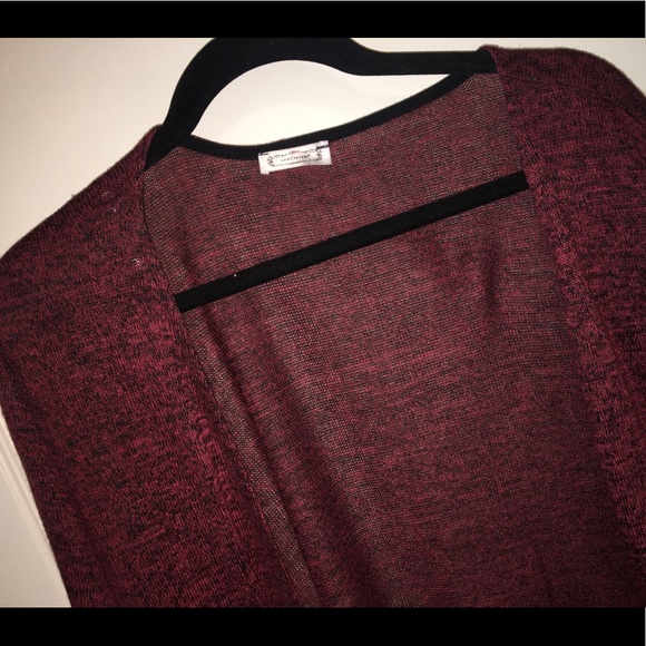 ❤️Aphorism Cardigan with black tassels! - Picture 2 of 3